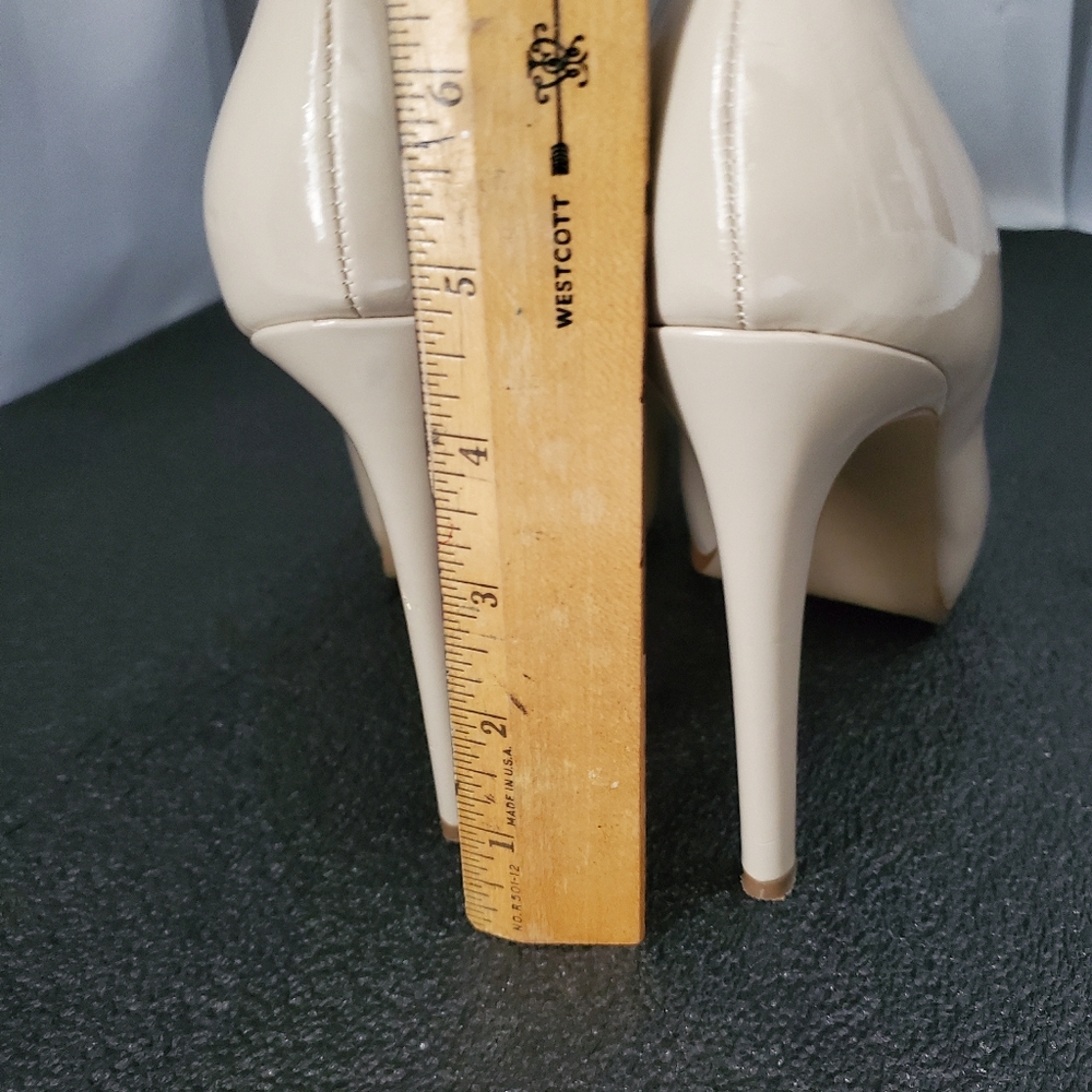 Guess Nude Platform Heels Pumps - Picture 4 of 6